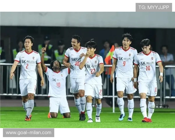 香港足球十佳球星排行榜揭晓 本土球员表现引人注目